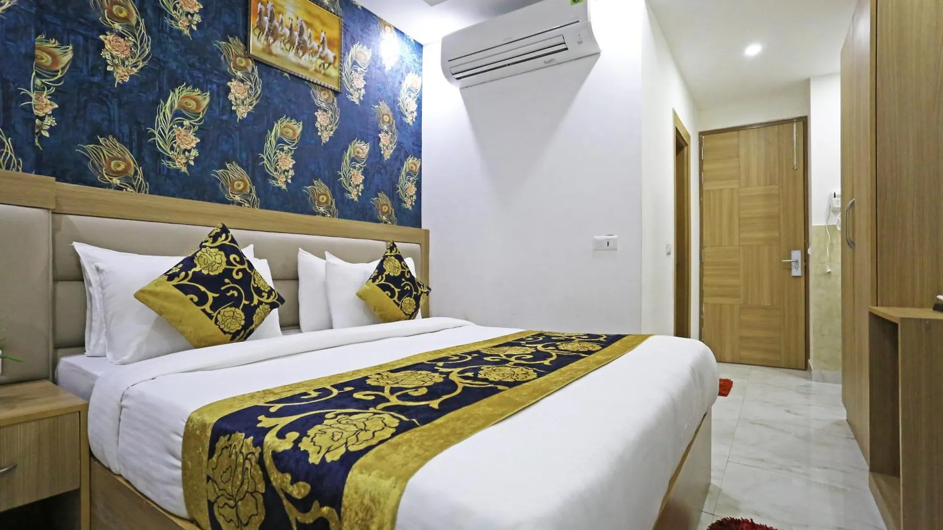Hotel Decent Suites - Delhi Airport Neu-Delhi