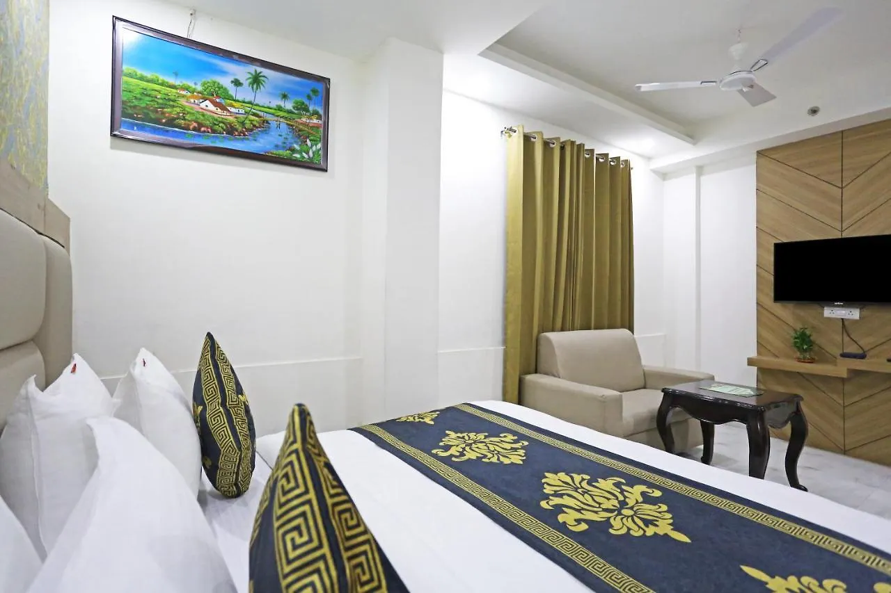 Hotel Decent Suites - Delhi Airport Neu-Delhi