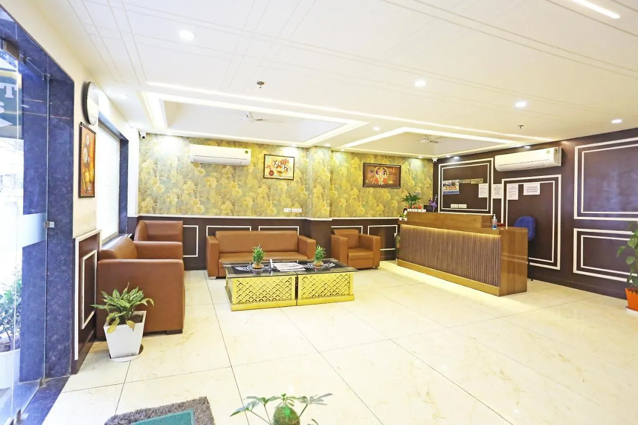 Hotel Decent Suites - Delhi Airport Neu-Delhi 4*,