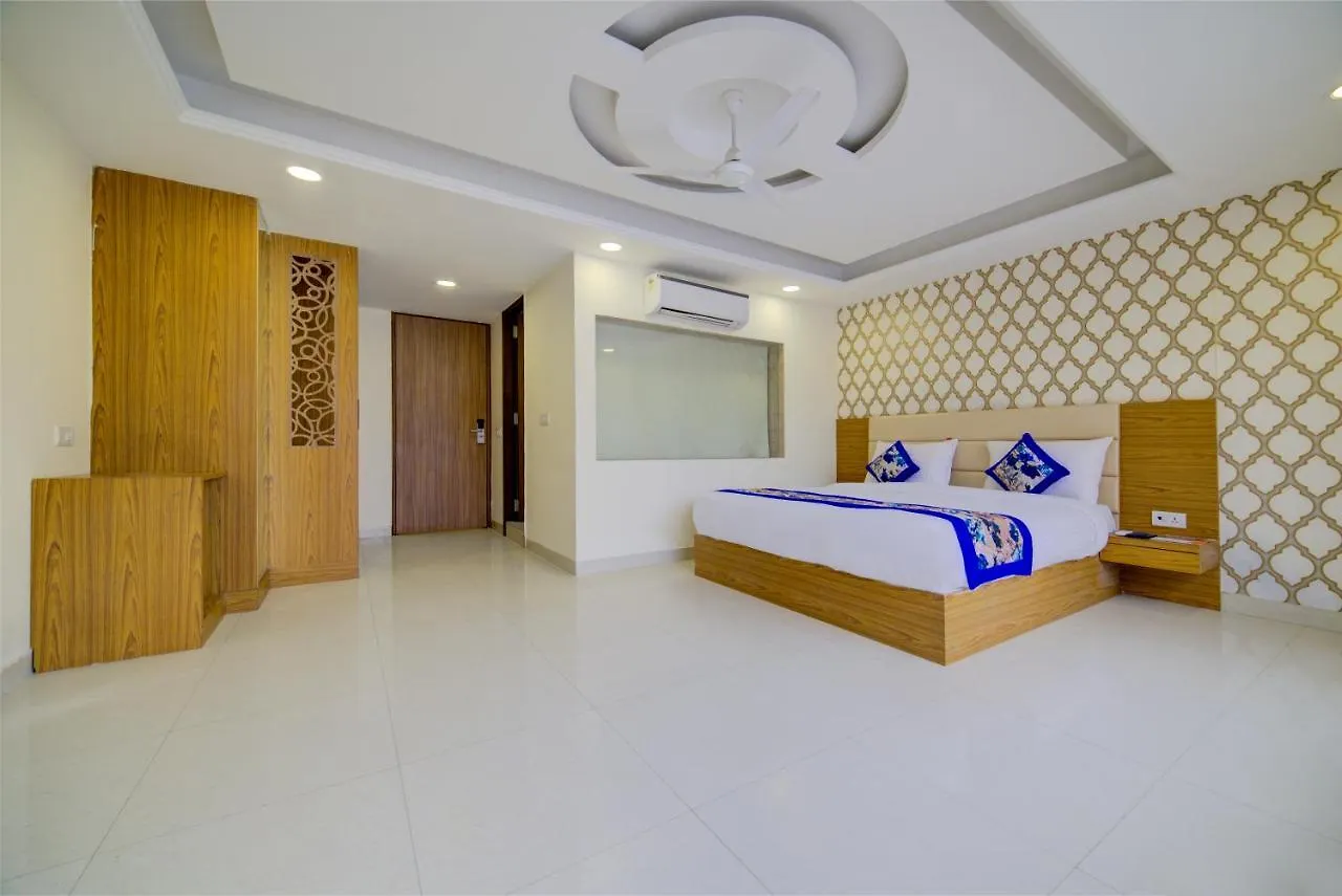 Hotel Decent Suites - Delhi Airport New Delhi