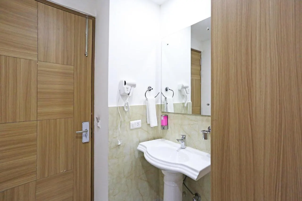 Hotel Decent Suites - Delhi Airport New Delhi 4*,  Inde