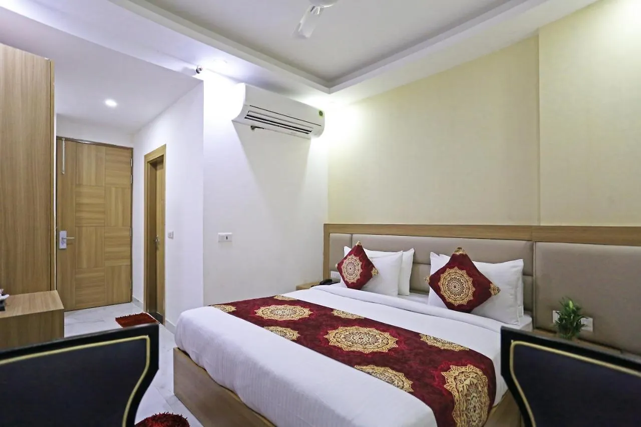 Hotel Decent Suites - Delhi Airport New Delhi